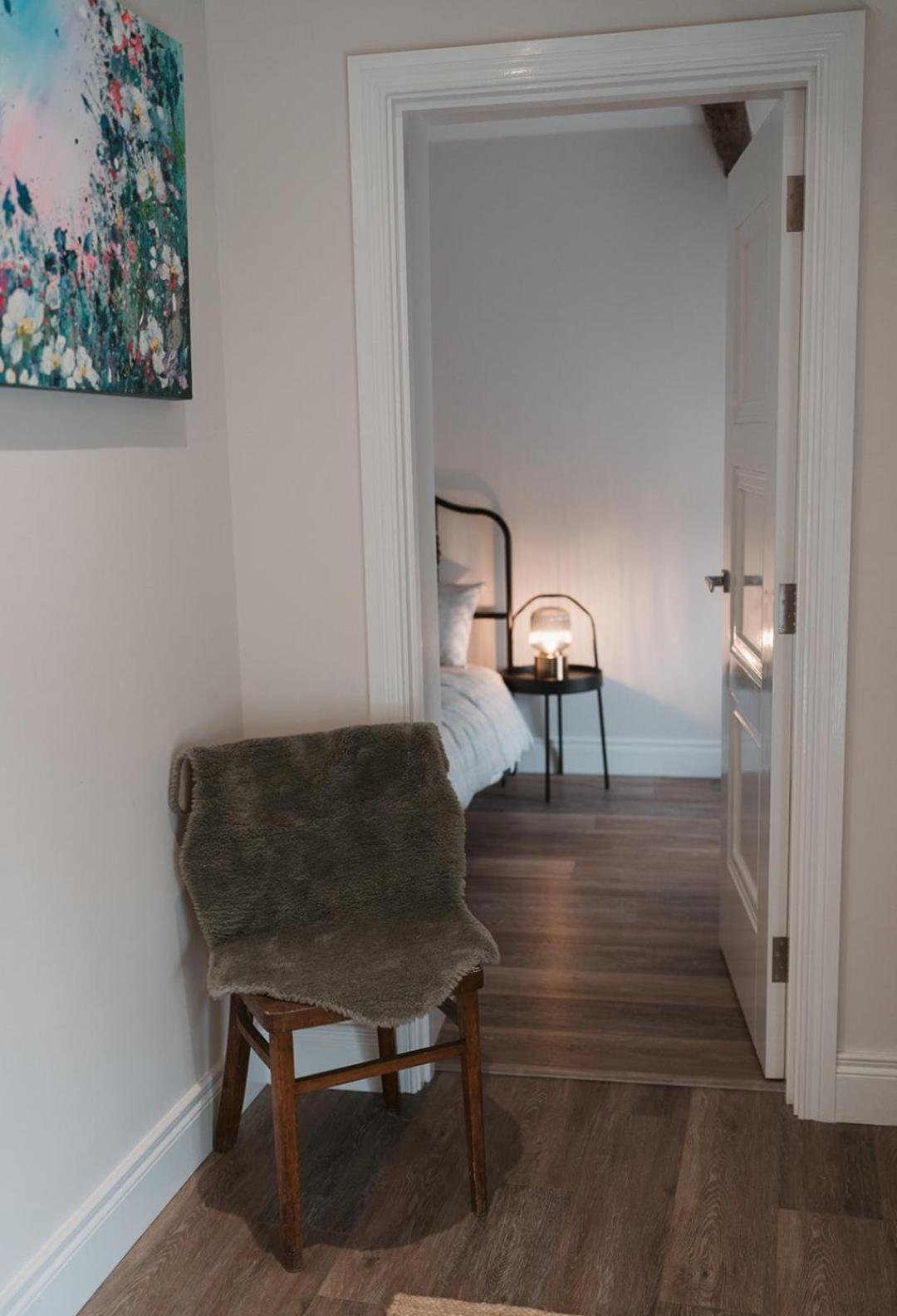 Apartment At 68 Saintfield Екстериор снимка